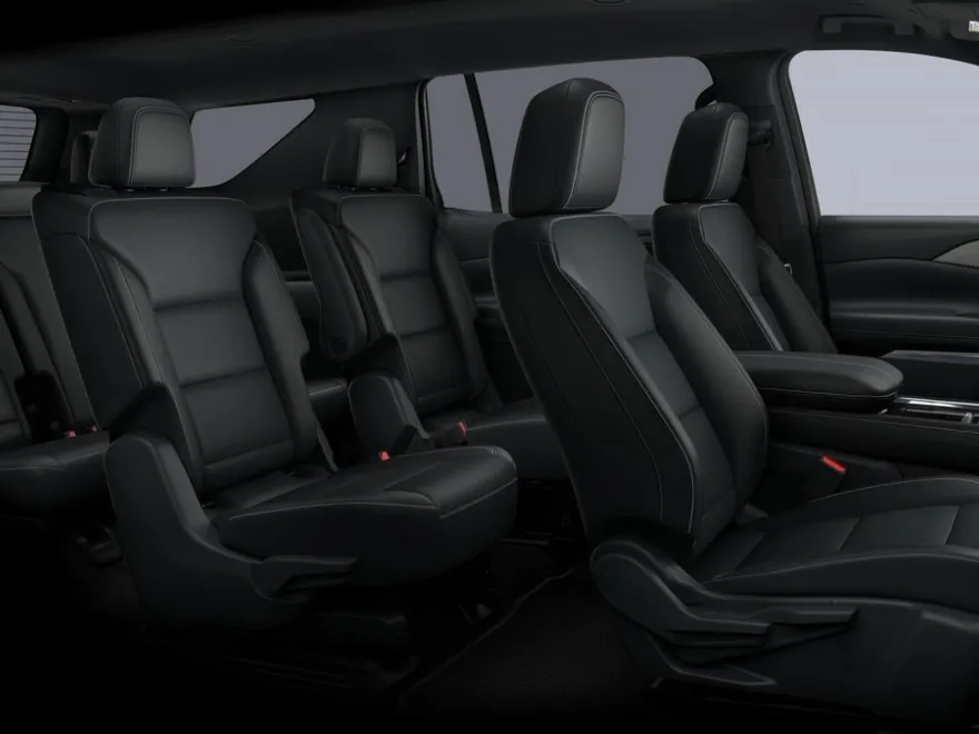2025 Chevrolet Traverse photo 7