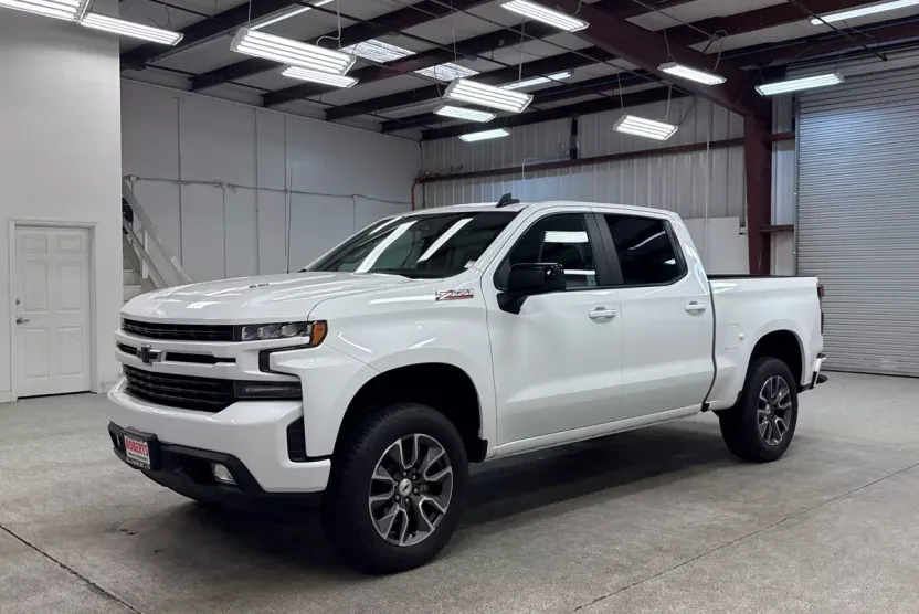2022 Chevrolet Silverado 1500 RST photo 1