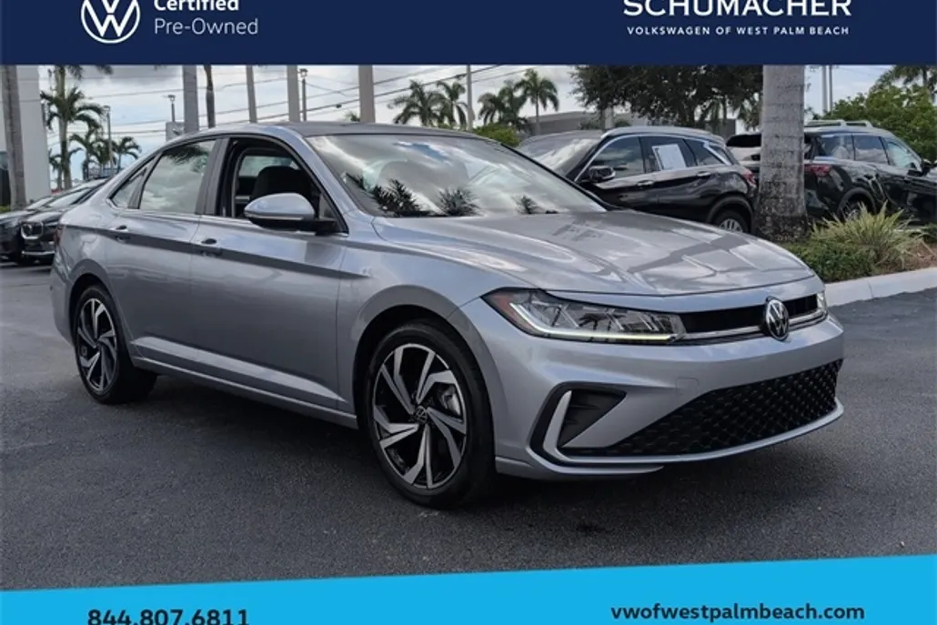 2025 Volkswagen Jetta 1.5T SEL photo 1