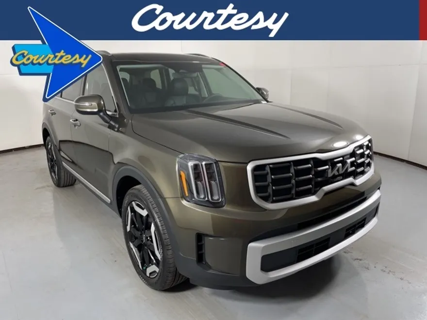 2025 Kia Telluride S photo 1