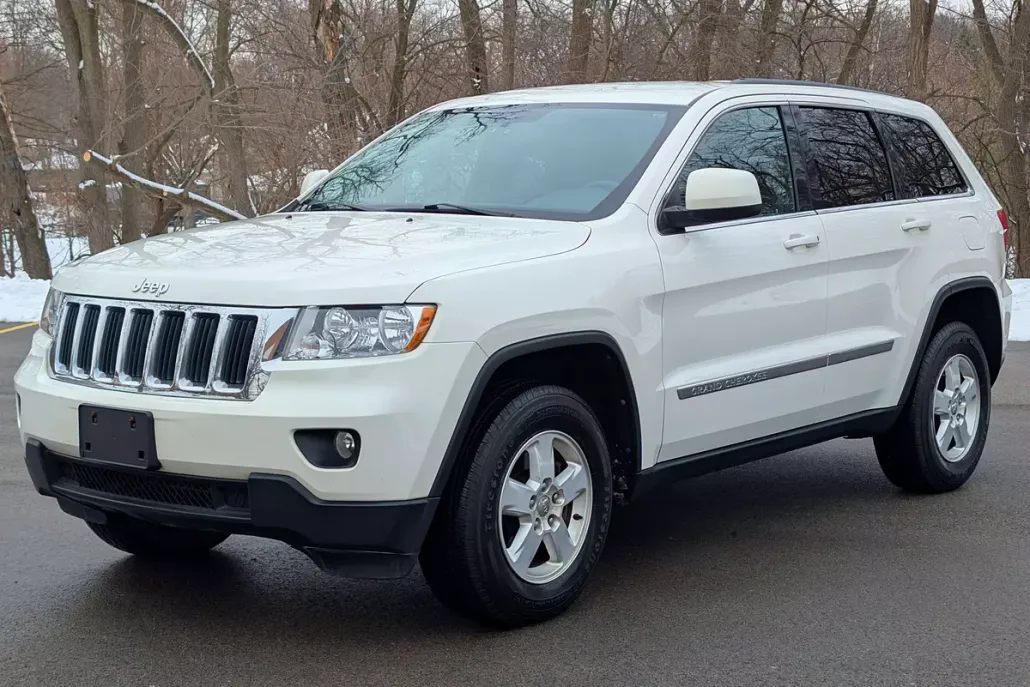 2012 Jeep Grand Cherokee Laredo photo 1
