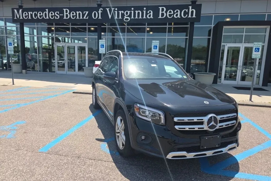 2022 Mercedes Benz GLB 250 4MATIC photo 1