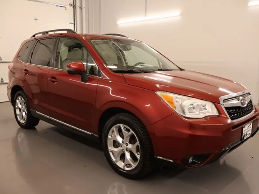 2015 Subaru Forester 2.5i Touring photo 1
