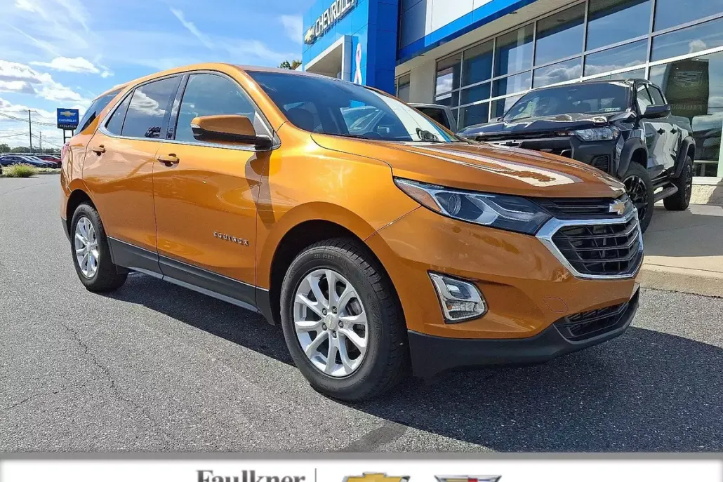 2018 Chevrolet Equinox LT photo 1