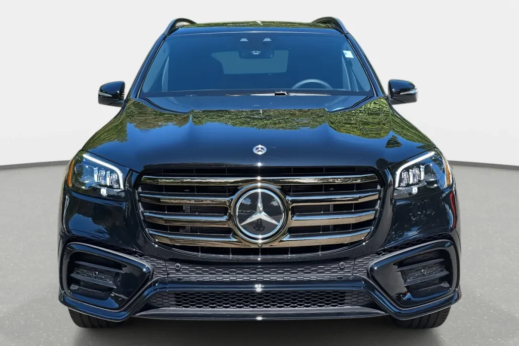 2026 Mercedes Benz GLS 450 4MATIC photo 1