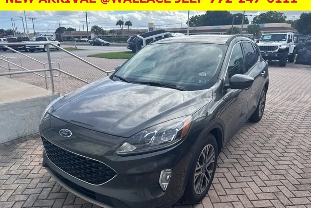 2020 Ford Escape SEL photo 1