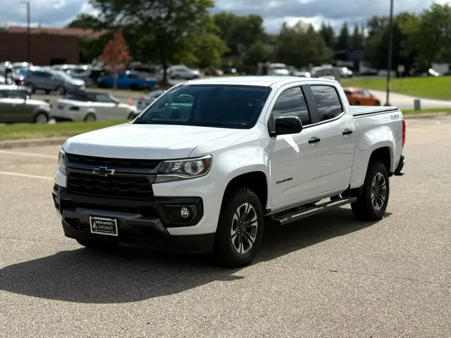 2022 Chevrolet Colorado Z71 photo 1
