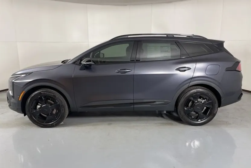 2026 Kia Sportage X-Line photo 1