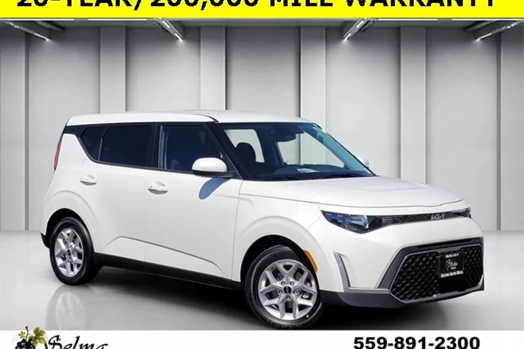 2025 Kia Soul S photo 1