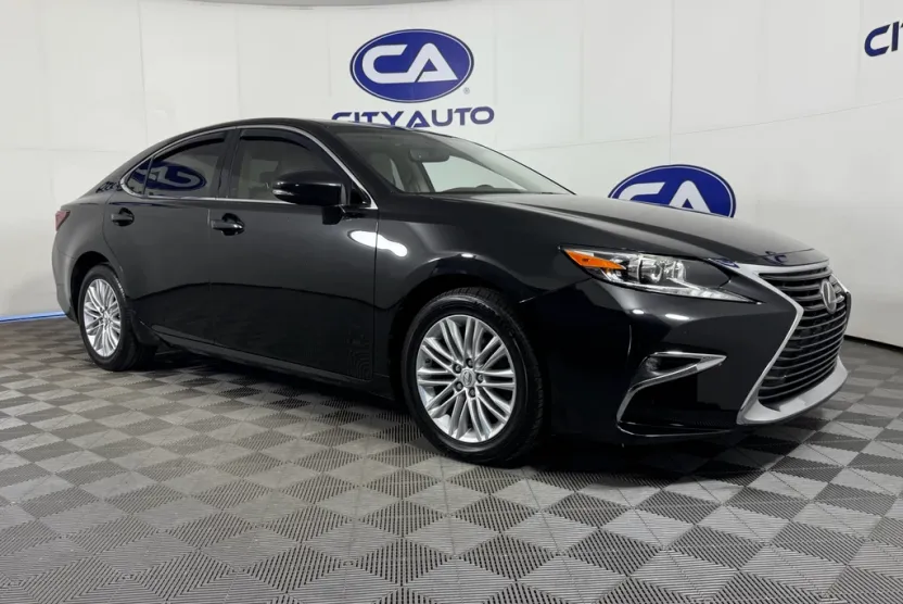 2016 Lexus ES 350 Base photo 1