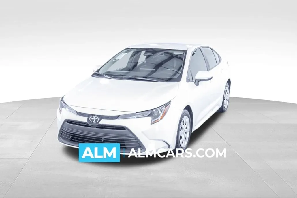 2023 Toyota Corolla LE photo 1