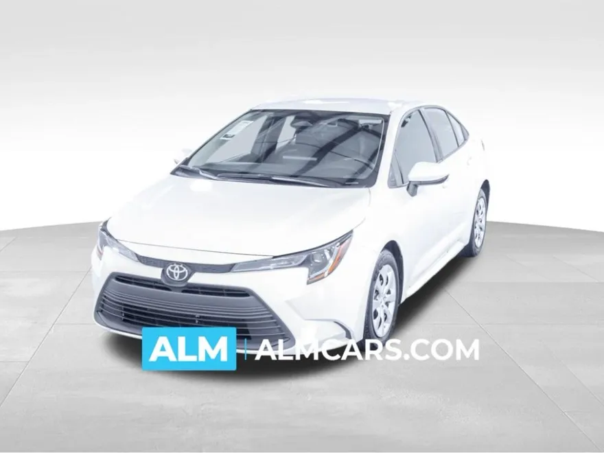 2023 Toyota Corolla LE photo 1