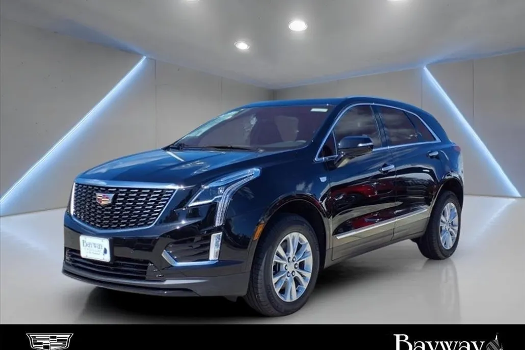 2025 Cadillac XT5 Luxury photo 1
