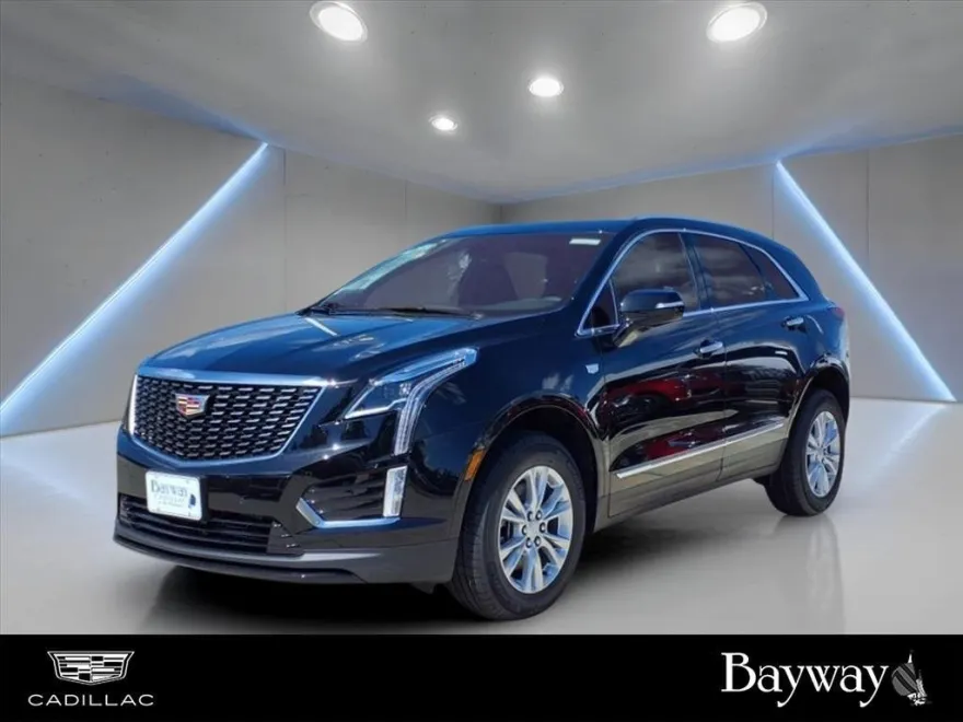 2025 Cadillac XT5 Luxury photo 1