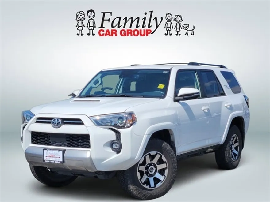 2022 Toyota 4Runner TRD Off-Road Premium photo 1