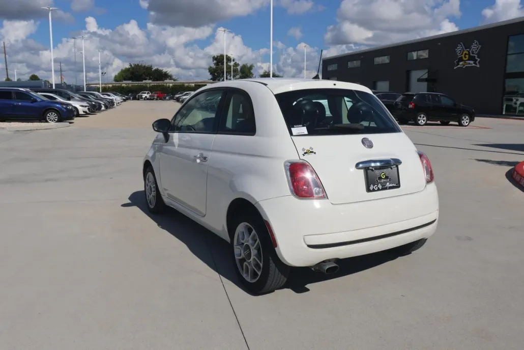 2015 Fiat 500 Pop photo 1