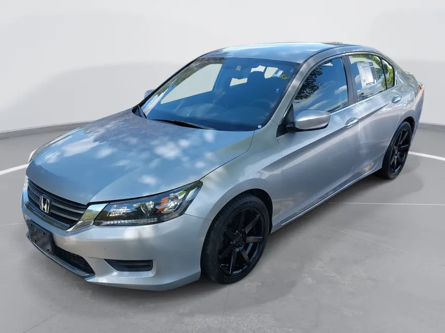 2013 Honda Accord LX photo 1