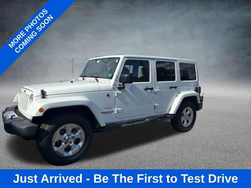 2015 Jeep Wrangler Unlimited Sahara photo 1