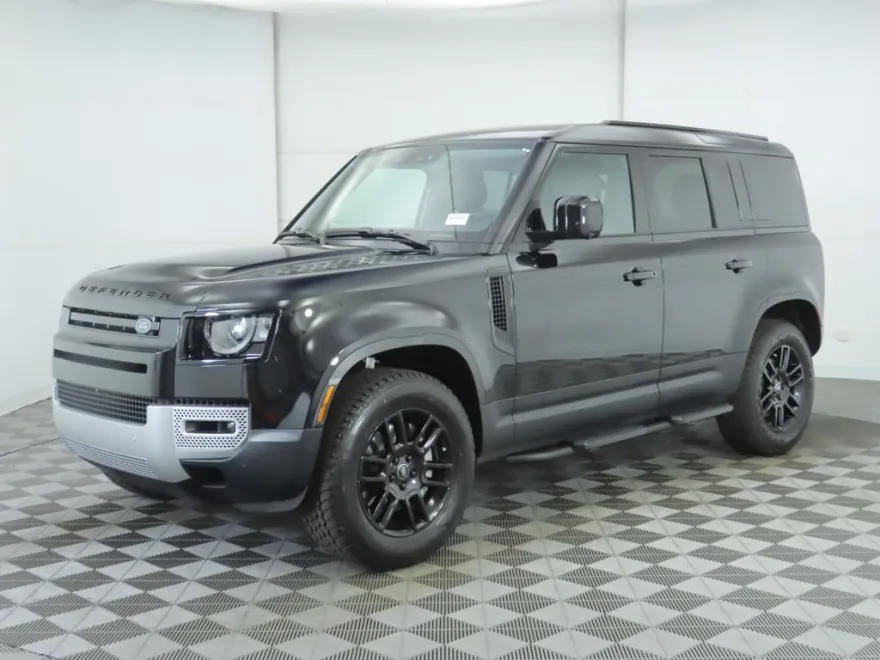 2025 Land Rover Defender 110 S photo 1