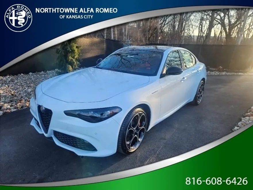 2024 Alfa Romeo Giulia Ti - VELOCE photo 1