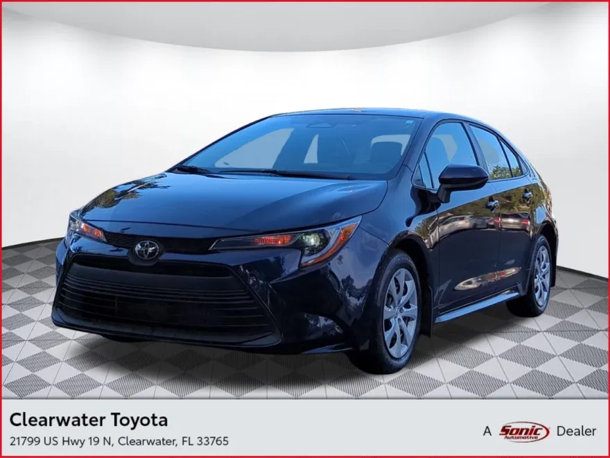 2025 Toyota Corolla LE photo 1