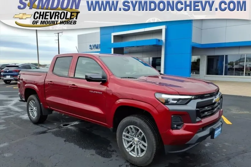 2025 Chevrolet Colorado Work Truck LT photo 1