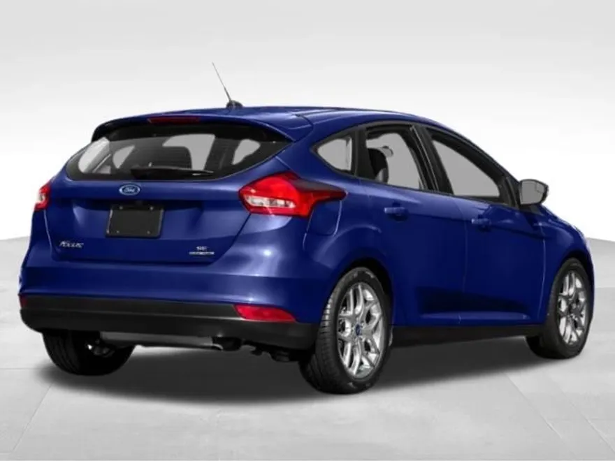 2018 Ford Focus SEL photo 1