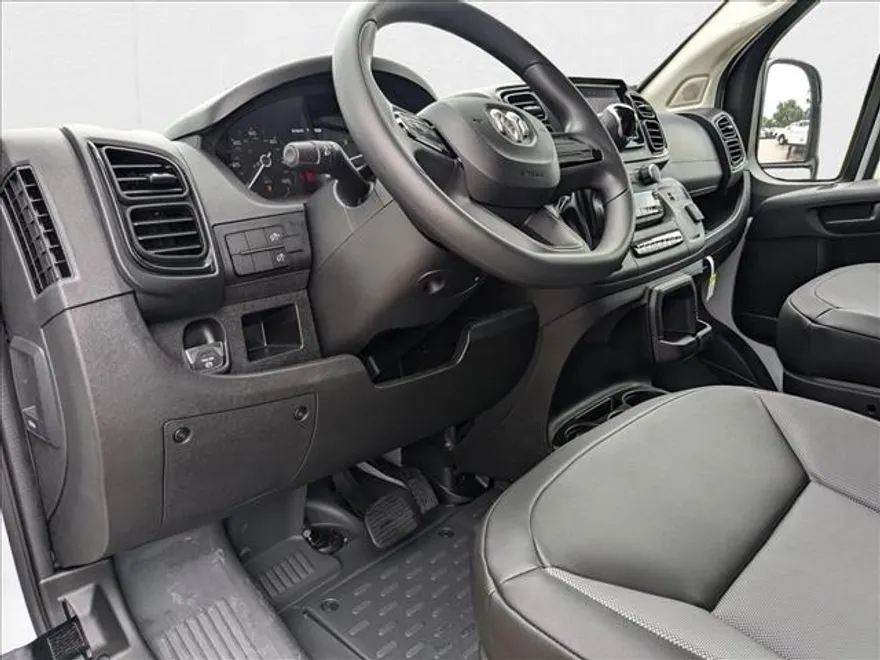 2024 Ram ProMaster 2500 photo 1