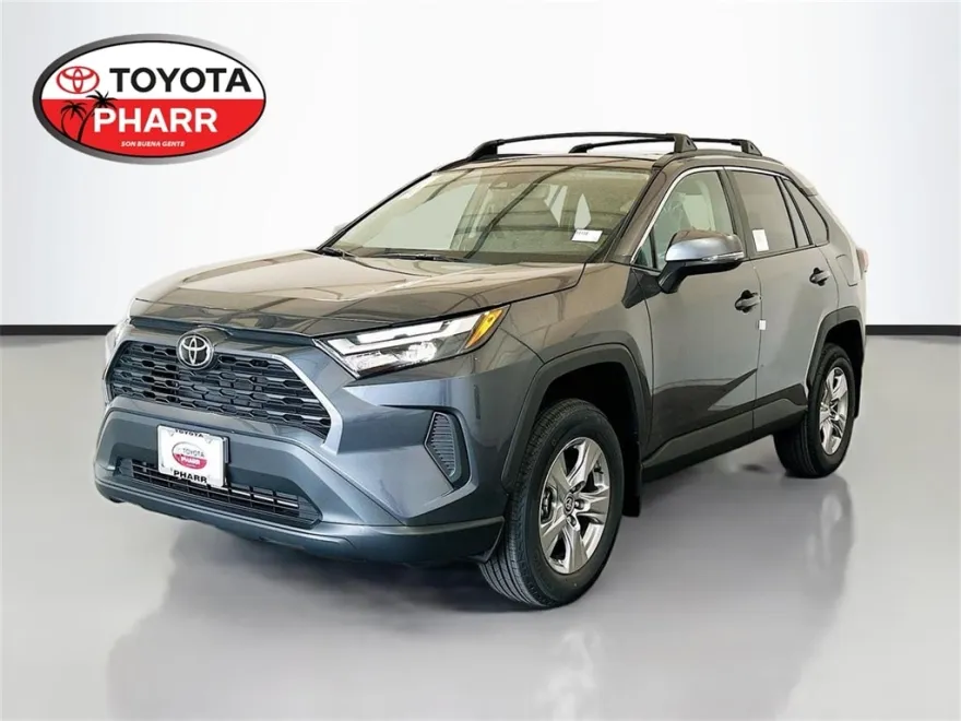 2025 Toyota RAV4 XLE photo 1