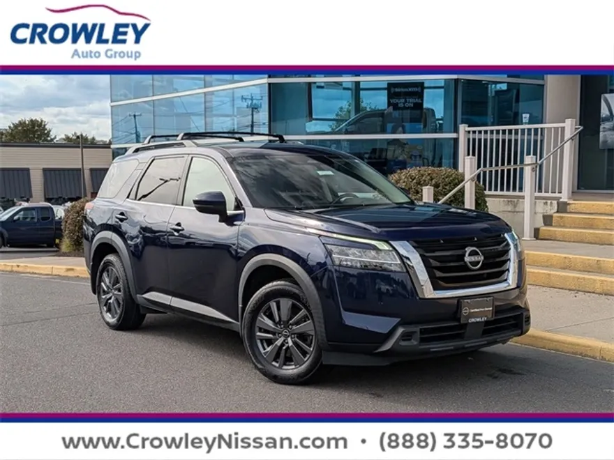 2022 Nissan Pathfinder SV photo 1