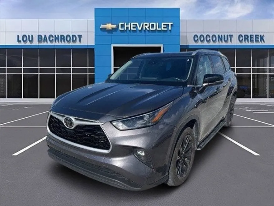2022 Toyota Highlander XLE photo 1