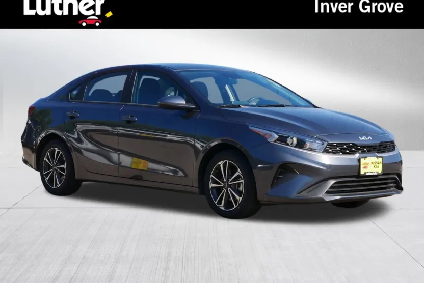 2024 Kia Forte LXS photo 1