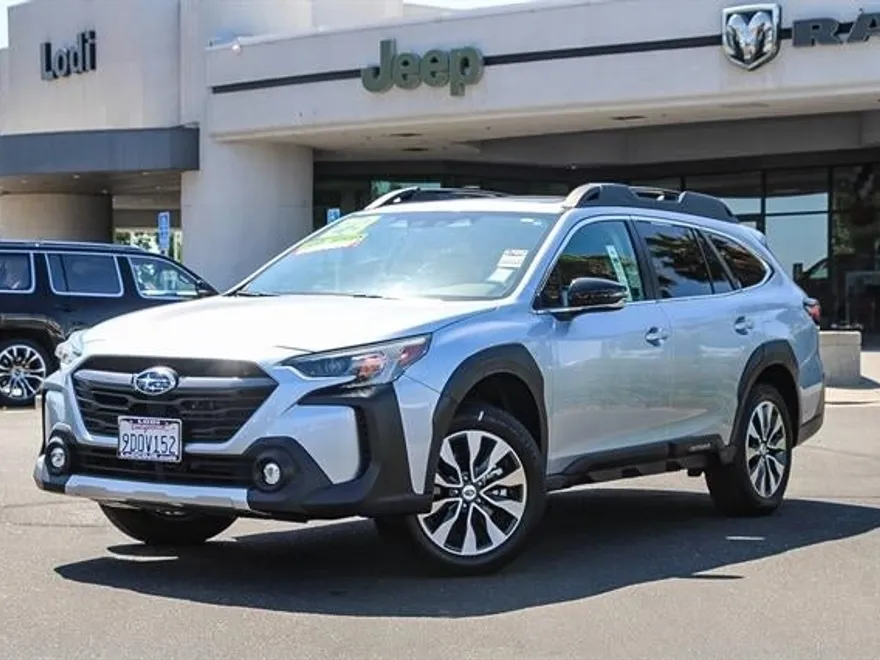 2023 Subaru Outback Limited photo 1