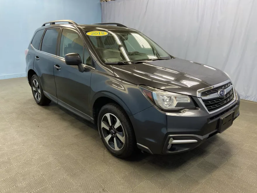 2018 Subaru Forester Limited photo 1