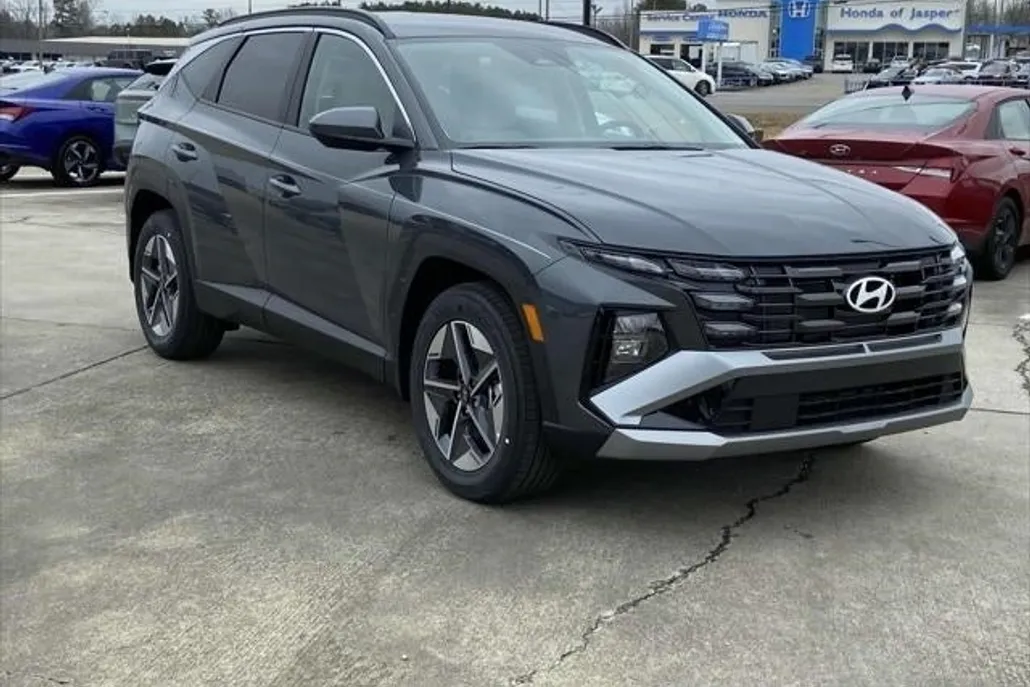 2025 Hyundai Tucson SEL photo 1