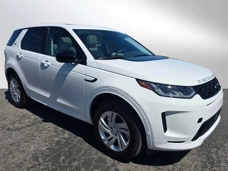 2024 Land Rover Discovery Sport S photo 1