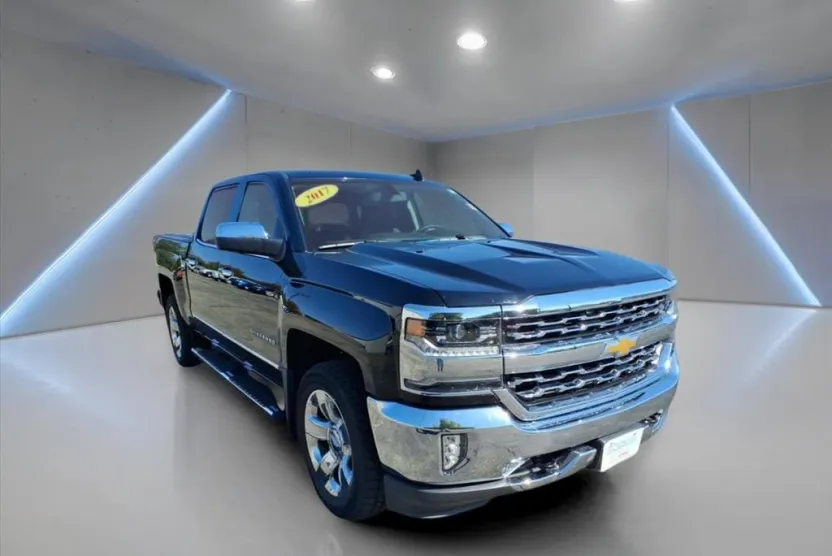 2017 Chevrolet Silverado 1500 LTZ photo 1