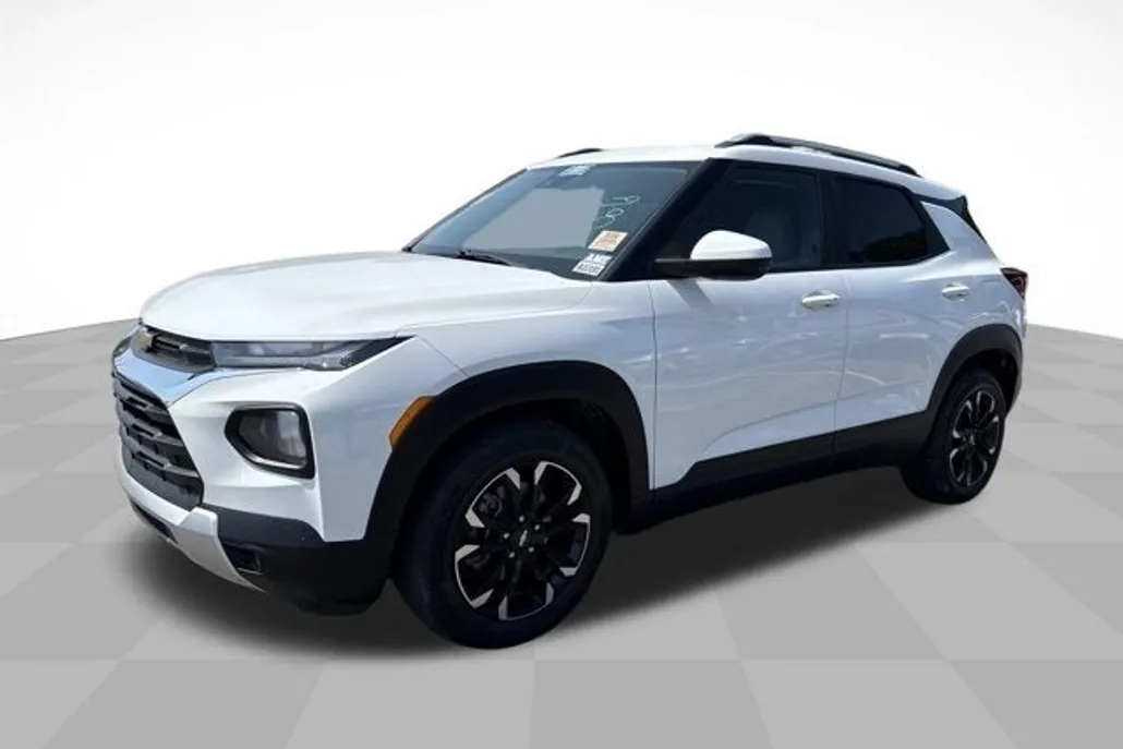 2021 Chevrolet Trailblazer LT photo 1