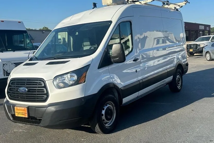2019 Ford Transit Van photo 1