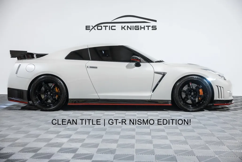 2016 Nissan GT-R Nismo photo 1