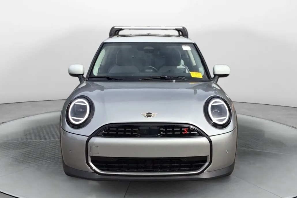 2025 Mini Cooper Hardtop S photo 1