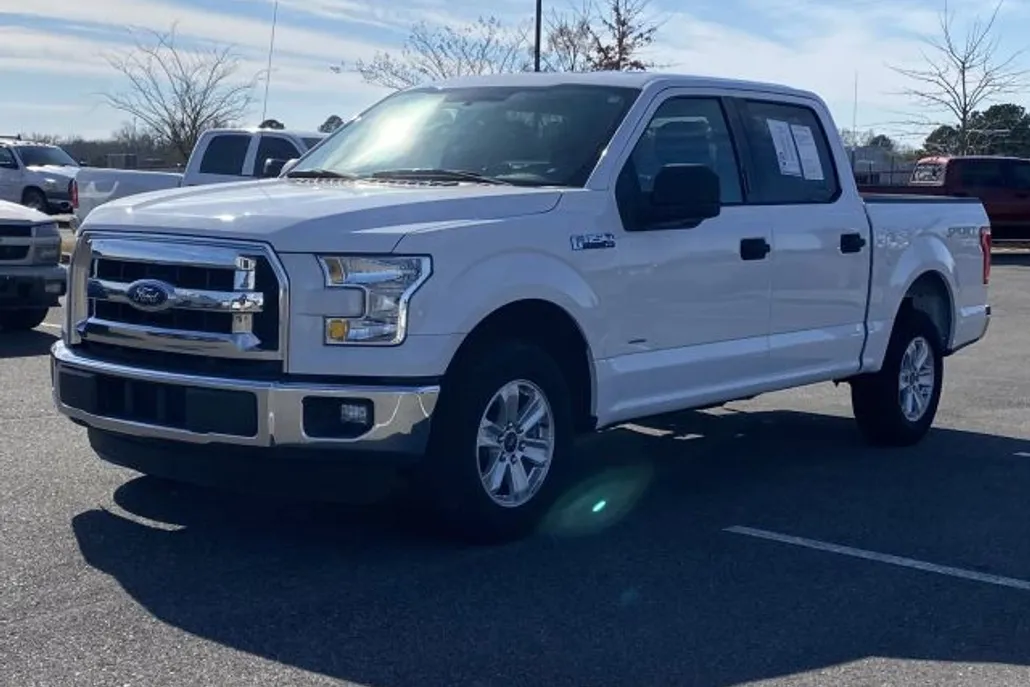 2015 Ford F-150 XLT photo 1