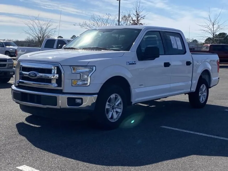 2015 Ford F-150 XLT photo 1