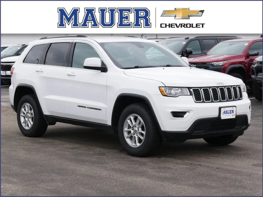 2019 Jeep Grand Cherokee Laredo E photo 1