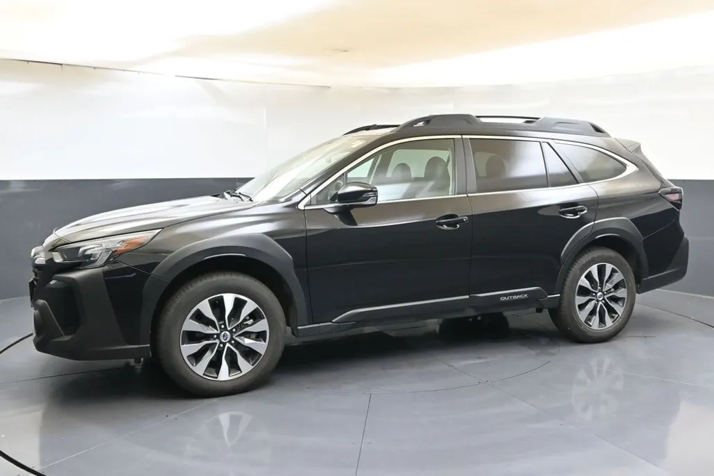 2024 Subaru Outback Limited photo 1