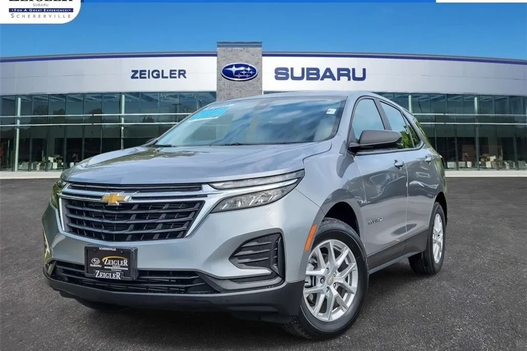 2024 Chevrolet Equinox LS photo 1
