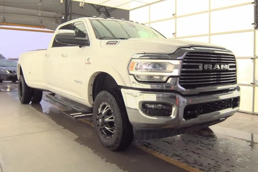 2019 Dodge Ram 3500 Laramie photo 1