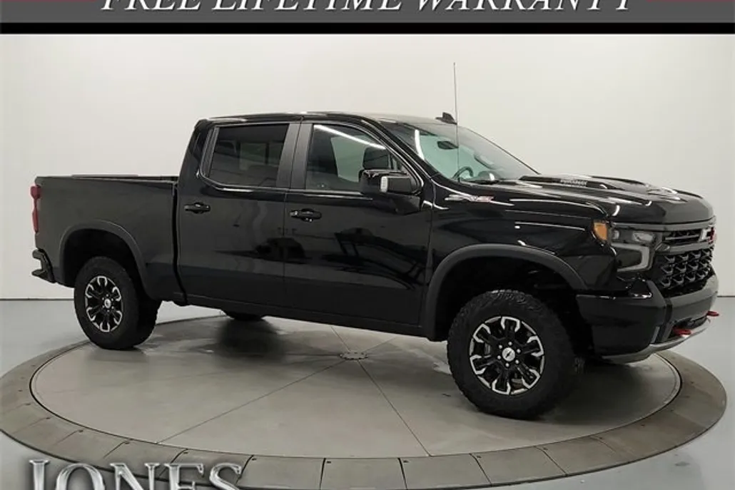 2024 Chevrolet Silverado 1500 ZR2 photo 1