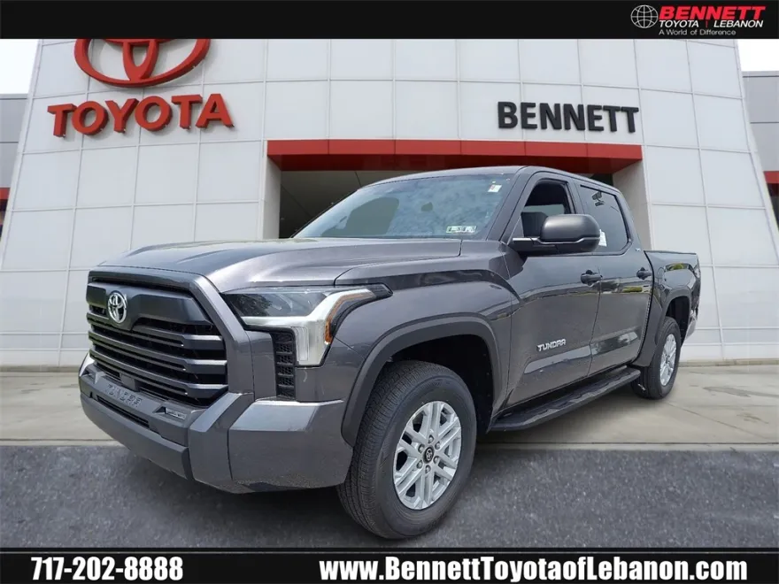 2025 Toyota Tundra SR5 CrewMax photo 1