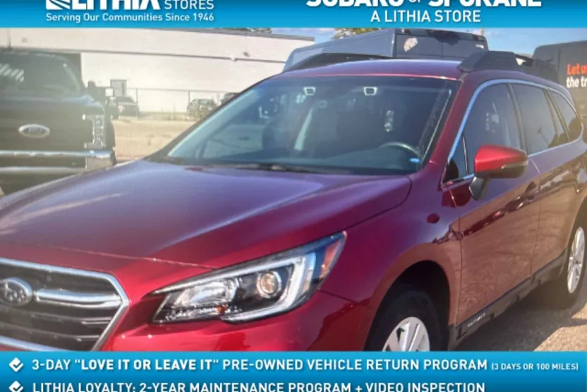 2018 Subaru Outback Premium photo 1